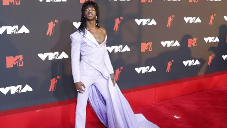 Covorul roșu de la MTV VMA 2021: cele mai spectaculoase ținute