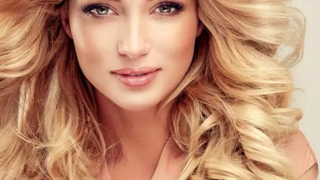 Alege extensiile din păr natural de calitate premium oferite de Asha Hair și admiră noul tău look!