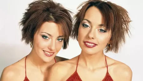 Cum arată și ce face azi Gabriela Irimia, jumătatea duo-ului pop Cheeky Girls?