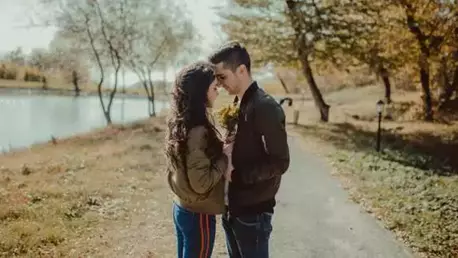 4 moduri de a îți iubi mai profund partenerul de cuplu