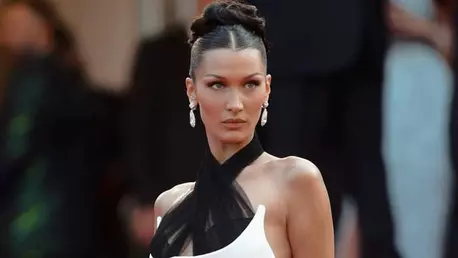Bella Hadid, în lacrimi pe Instagram: "Asta sunt eu aproape în fiecare zi, în fiecare noapte"