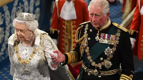 Regina Elisabeta a II-a, suspectă de Covid-19, după ce a intrat în contact cu Prințul Charles, testat pozitiv