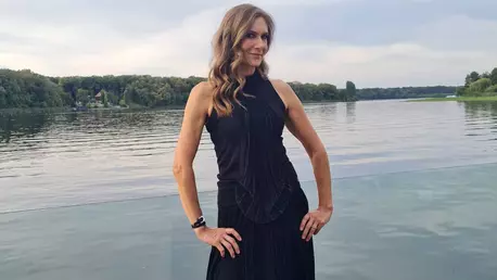 Romanița Iovan, apariție spectaculoasă în costum de baie