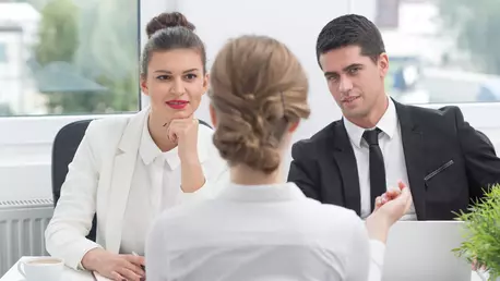 Urmează să te prezinți la un interviu de angajare? Iată care sunt cele mai importante lucruri de care trebuie să ții cont!