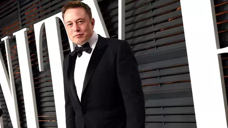 Elon Musk și noua sa iubită, Natasha Bassett, vacanță romantică în Saint-Tropez 