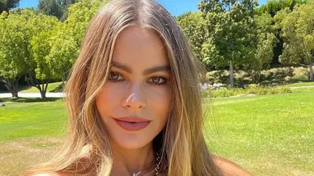 Sofia Vergara a împlinit 50 de ani! Vezi cum a arătat actrița la petrecerile organizate în onoarea sa