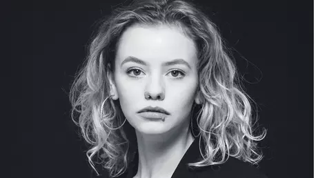 Elle Talks powered by Vodafone: 4 CONVERSAȚII despre ACTORIE și VIAȚĂ”.