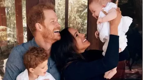 Controversa pe baza titlurilor acordate celor doi copii ai Prințului Harry și ai lui Meghan Markle: „Charles nu-și va renega nepotul”