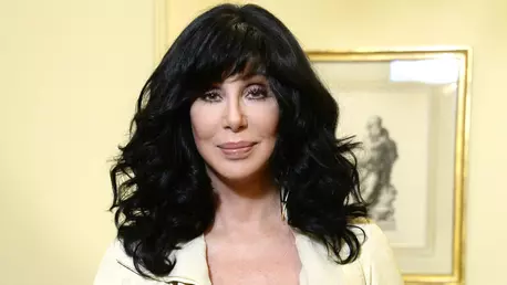Cher, apariție spectaculoasă la Săptămâna Modei de la Paris