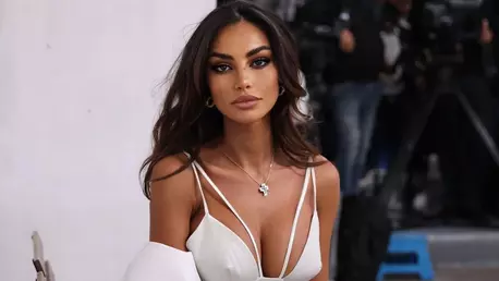 Mădălina Ghenea, despre secretul siluetei sale. Cum se menține vedeta în formă: „Mă face să mă simt mai bine”