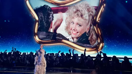 Pink i-a adus un omagiu emoționant regretatei actrițe Olivia Newton-John