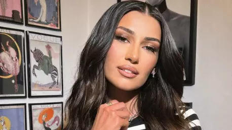 Alina Eremia și-a făcut o schimbare inedită de look: "Puțină culoare"