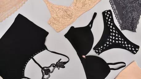 Descoperă eleganța și rafinamentul în costumele de baie din colecția TriumphStore 2023