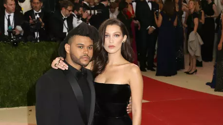 The Weeknd redă un mesaj vocal intim în timpul concertului de la Lisabona: „Seamănă cu Bella Hadid”