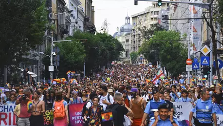 Bucharest Pride 2023, evenimentul comunității LGBTQIA+, are loc între 21 și 29 iulie. #ProtejațiToateFamiliile - prima campanie 360 a Asociației Accept