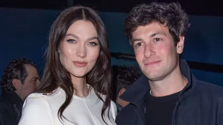 Karlie Kloss a dezvăluit numele fiului ei nou-născut. Vedeta și Joshua Kushner au devenit din nou părinți
