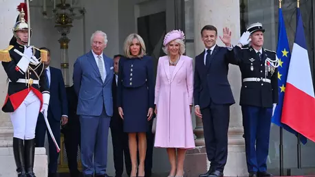 Brigitte Macron și Camilla, Regina Consoartă, s-au coordonat în ținute fabuloase la recepția de gală de la Versailles