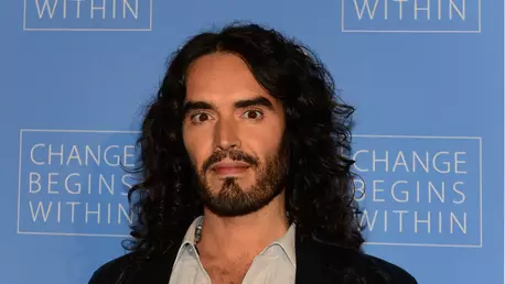 Russell Brand: ce trebuie să știi despre acuzațiile de agresiune sexuală care i se aduc + reacția vedetei