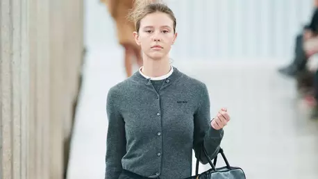 Piesele esențiale pentru un look retro, dar în tendințe