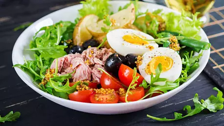 5 variante de salate sănătoase și sățioase pentru cină