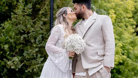 Smiley, ținta criticilor pe social media. Gestul făcut de artist față de Gina Pistol i-a indignat pe fani