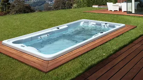 Ce tip de bazin te avantajează cel mai mult dacă vrei să ai o grădină destinată relaxării pe timp de vară