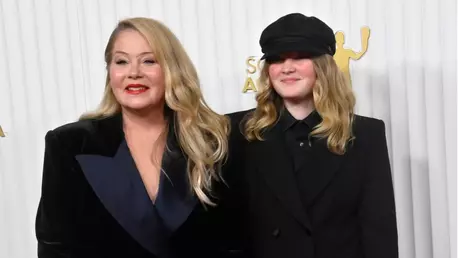 Sadie, fiica Christinei Applegate, diagnosticată cu tahicardie posturală ortostatică: "Când mă ridic, amețesc foarte tare"