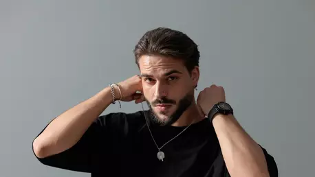 Lanțuri din aur: de ce reprezintă cadoul perfect pentru soțul tău?