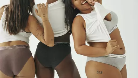 Comunicat: Colectia de sutiene Victoria's Secret T-Shirt - Back to Basics