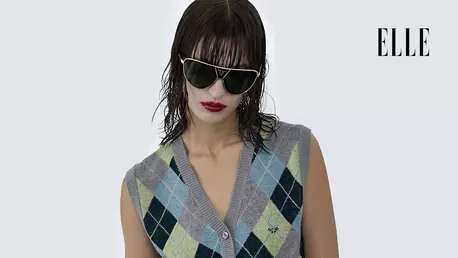 ELLE MODĂ: Fashion carousel