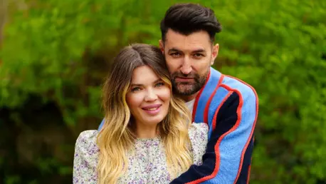 Gina Pistol, imagine inedită cu bradul ei de Crăciun. Cum l-au decorat prezentatoarea TV și Smiley