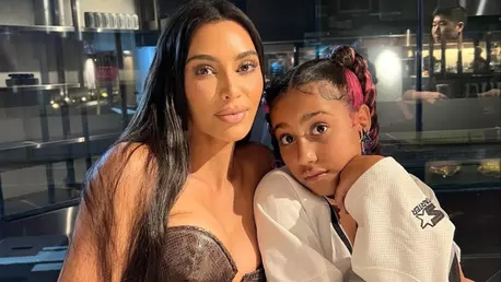 Kim Kardashian a încheiat brusc vizita fiicei sale, North, cu Kanye West după ce a aflat că Andrew Tate va fi prezent