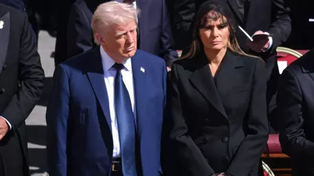Ce i-a spus Melania Trump soțului ei, Donald Trump, la înmormântarea Papei Francisc. Prima Doamnă a prevenit o situație stânjenitoare