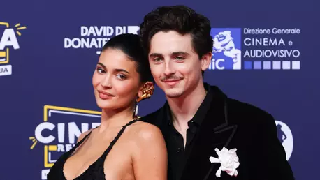 Kylie Jenner și Timothée Chalamet, surprinși într-o ipostază pasională la meciul Knicks