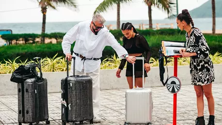 Câți bani ar fi primit Cătălin Botezatu pentru participarea de câteva zile la Asia Express 2025