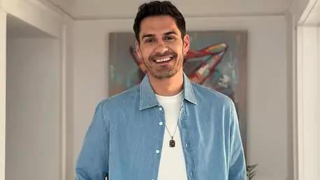 George Burcea ar avea o nouă relație după despărțirea de Viviana Sposub. Cine ar fi iubita actorului