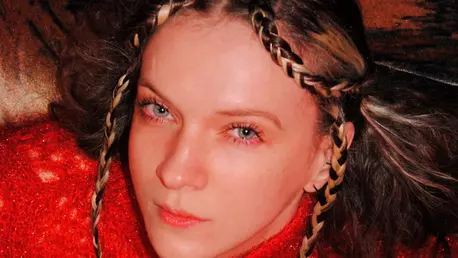 Mariana Gavriciuc, despre "On the Poetics of Touch", un performance despre îmbrățișare: "Un corp prezent este de la sine politic"