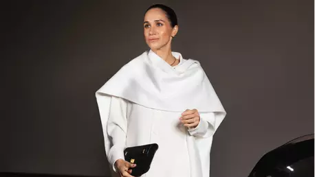 Meghan Markle, reacție după ce s-a zvonit că ar fi păstrat, fără aprobare, o rochie de la o ședință foto