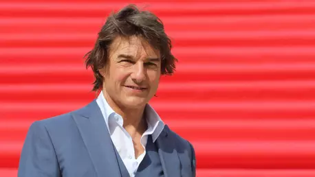 Tom Cruise, surprins alături de o tânără actriță britanică, la scurt timp după despărțirea de Ana de Armas