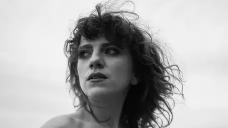 Artista Mădălina Pavăl spune povești prin vocea ei: "Muzica e cariera mea, dar și un exercițiu constant de echilibru"