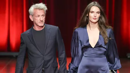 Sean Penn, apariție rară alături de iubita sa, Valeria Nicov. Cum au fost surprinși cei doi