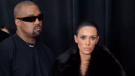 Bianca Censori ar fi încercat în repetate rânduri să iasă din căsnicia cu Kanye West. Ce au dezvăluit apropiații cuplului: "Foarte nefericită"