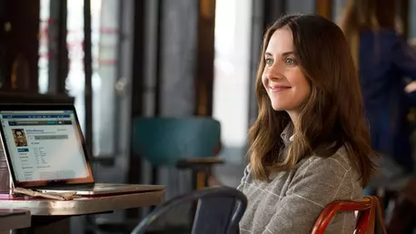 La începutul unei povești romantice îți place mult să comunici online? Ce spune asta despre tine