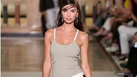 Emily Ratajkowski este într-o nouă relație. Cine este partenerul actriței și ce legătura are cu Dua Lipa