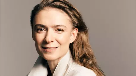 Digital cover girl: Anastasiia Tsybuliak, despre sustenabilitate, modă și caritate