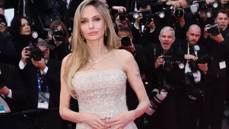 Fanii Angelinei Jolie, îngrijorați după ultima apariție publică a actriței: "Ceva nu e în regulă cu ea..."