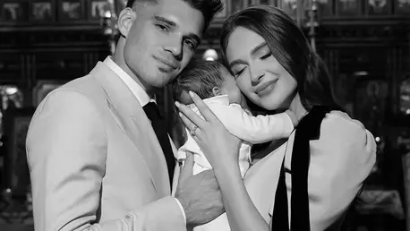 Imagine adorabilă cu băiețelul lui Ianis & Elena Hagi. Cum a apărut micuțul Giorgios pe internet alături de mama lui