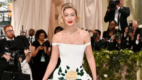 Gigi Hadid rupe tăcerea după ce numele ei a fost menționat în dosarele Epstein: "Acel individ dezgustător..."