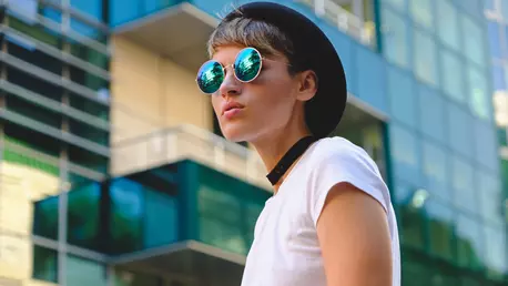 Cum alegi rama care îți flatează trăsăturile