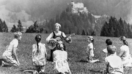 Julie Andrews, prima apariție în trei ani. Cum arată acum iconica actriță în vârstă de 90 de ani?